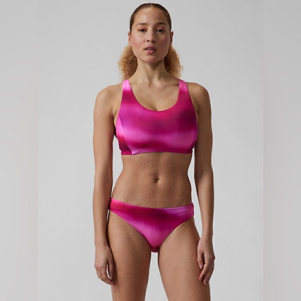 NWT Athleta Malibu Bikini Top